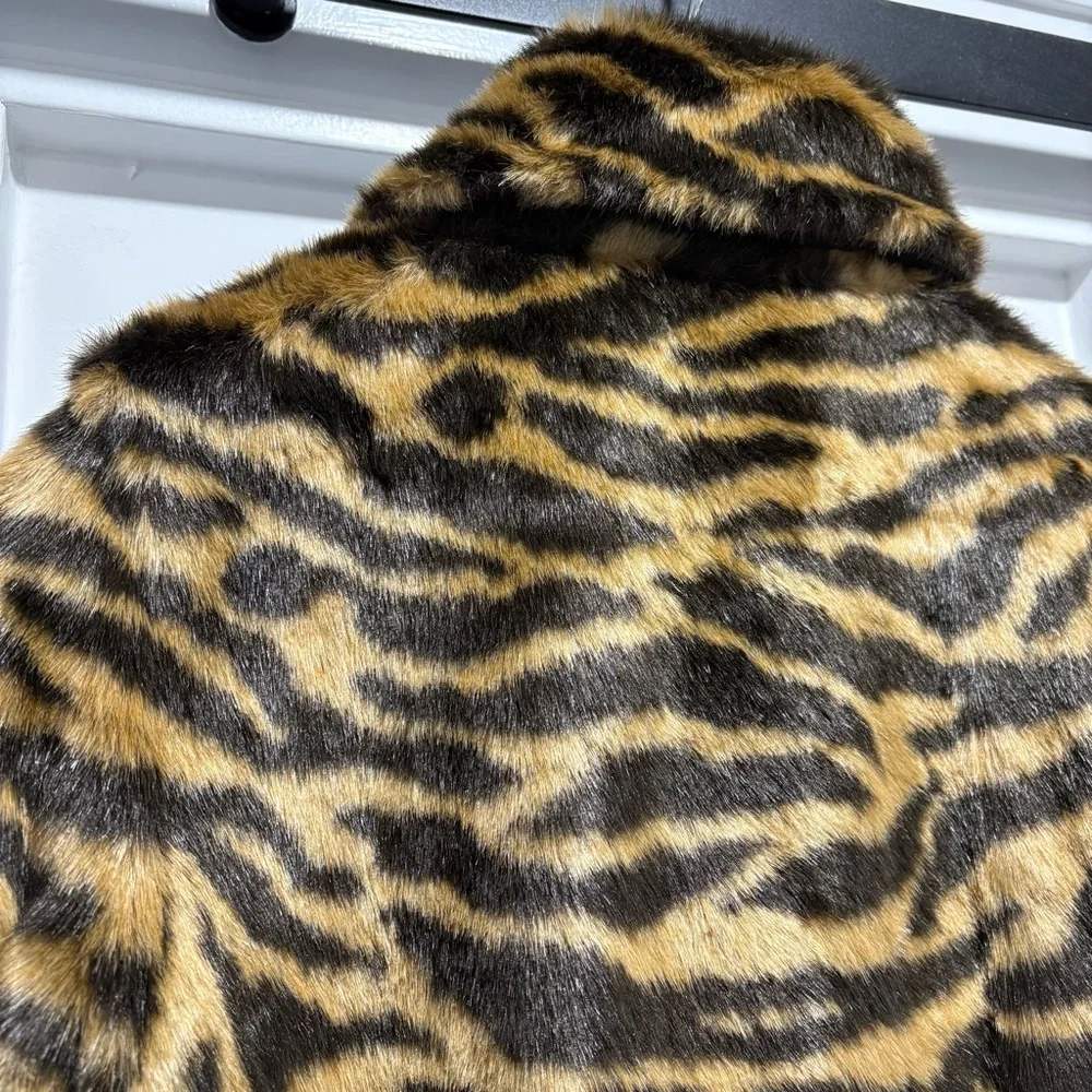 H&M Brown & Tan Tiger Animal Pattern Faux Fur Coat Size XS - Picture 10 of 12